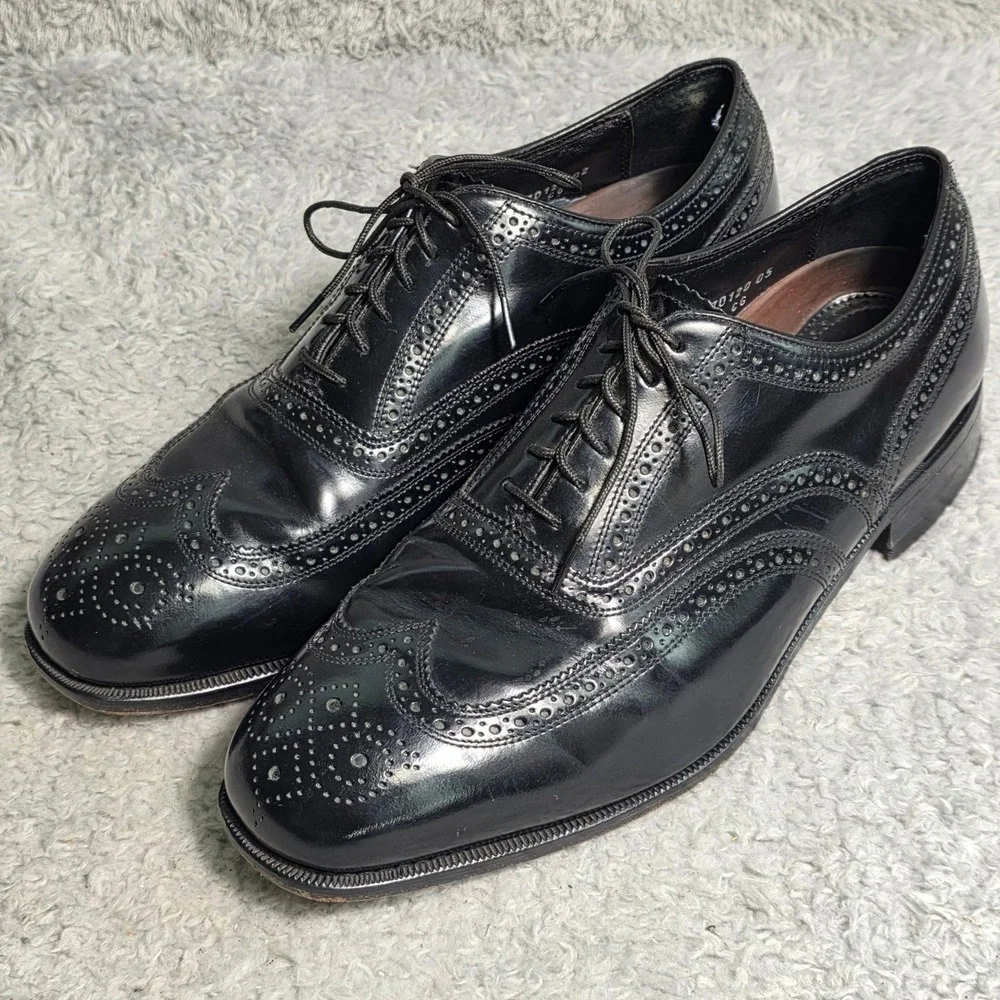 VTG Florsheim Wingtip Oxfords Black Leather Brogue Dress Shoes Mens 10.5 D